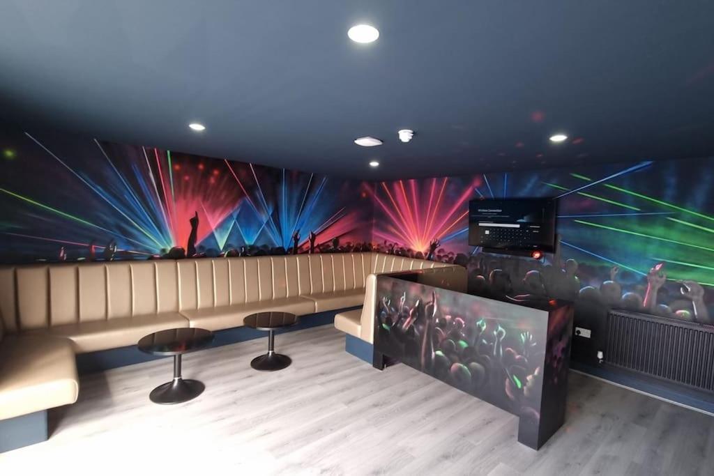 Penthouse Apartment, Sleeps 21 With Terrace Liverpool Exterior foto